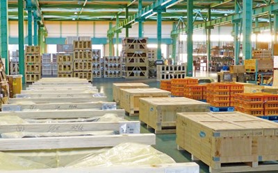 Tuyển 2 Nam đóng gói công nghiệp