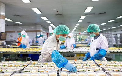 Tuyển 40 Nữ chế biến thực phẩm siêu thị (chế biến cơm hộp và đồ ăn sẵn )