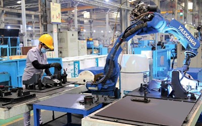 TUYỂN 4 NAM GIA CÔNG CƠ KHÍ